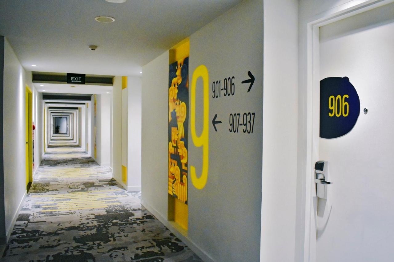 Yello Hotel Paskal Bandung Exterior photo